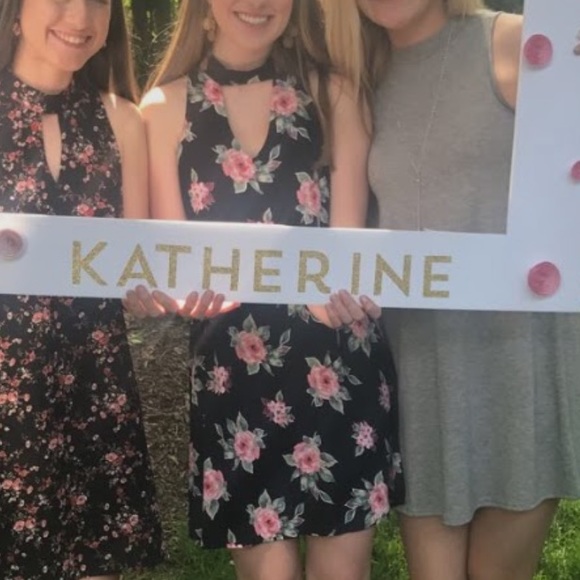 Le Lis Dresses & Skirts - Casual floral boutique dress